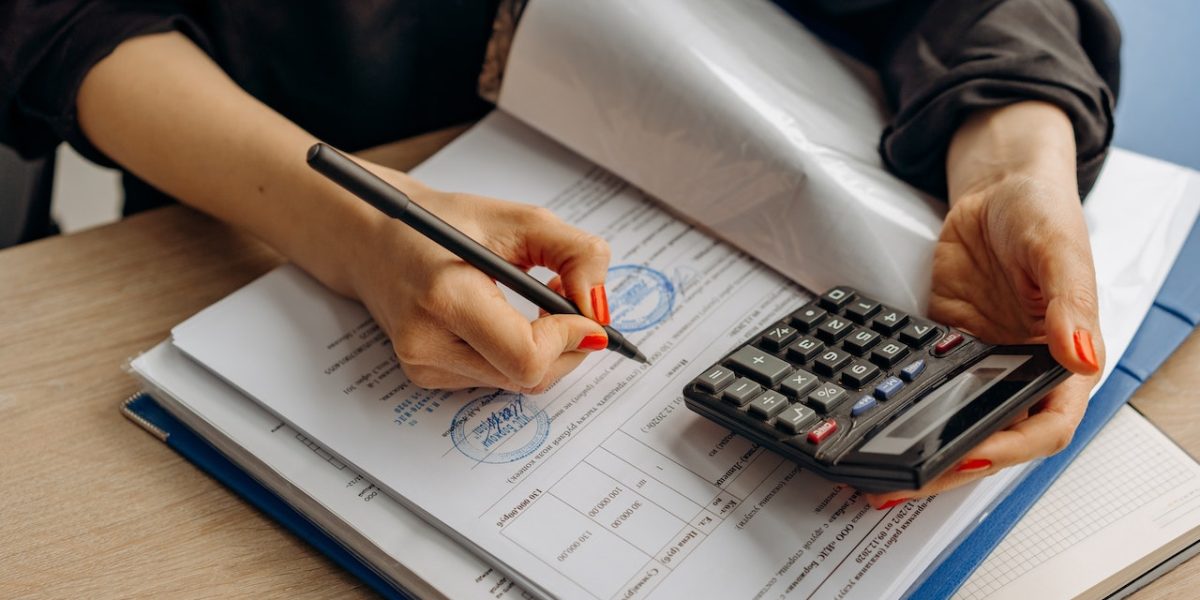 taux d'endettement : illustration de calcul financier avec prêt et revenus